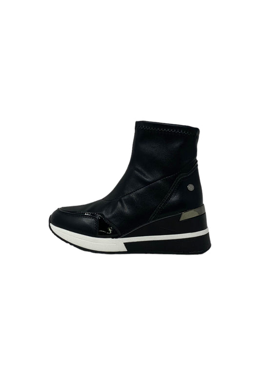 Sneaker alta XTI 140105 negro donna